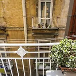 Camera Con Vista Apartments